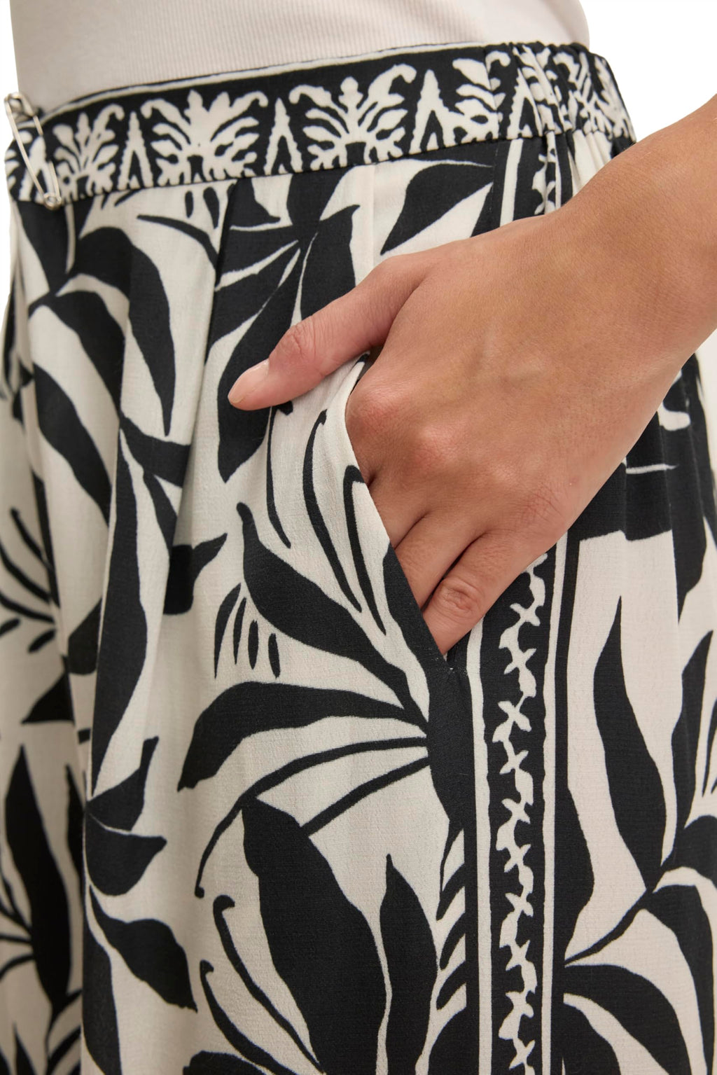 Women's Fiji Print Pants